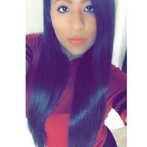 Meet your Posher, Esmeralda